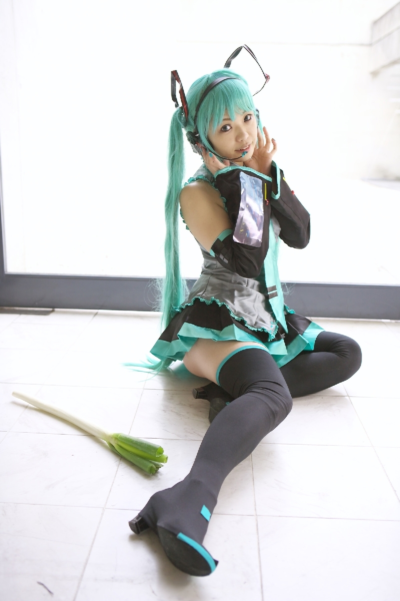 [Cosplay]  Vocaloid - Sexy Hatsune Miku